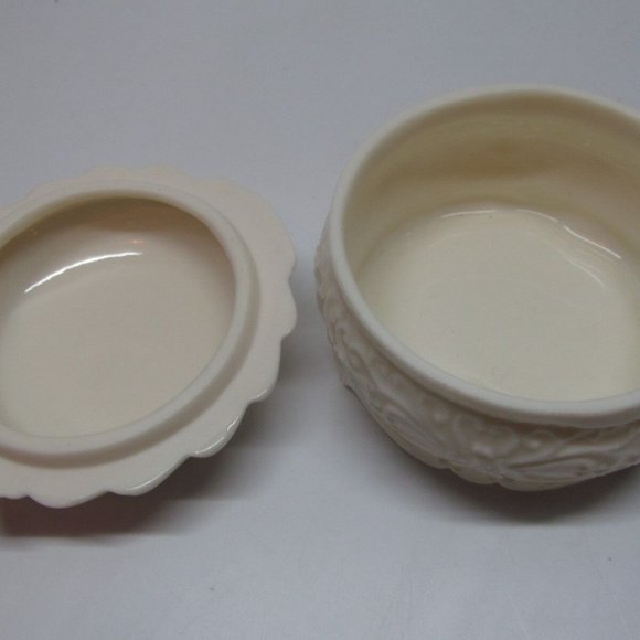 Vtg Porcelain Trinket Holder - Picture 6 of 8